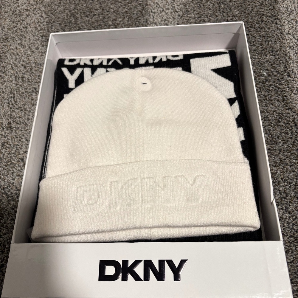 Brand new DKNY box set scarf and hat